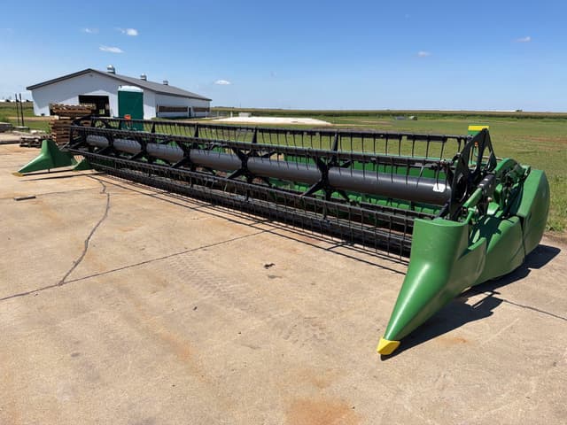 Image of John Deere 630F equipment image 1