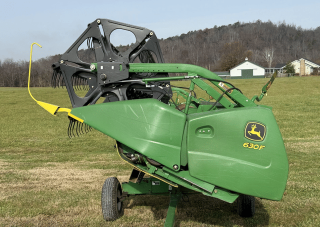 Image of John Deere 630F equipment image 2