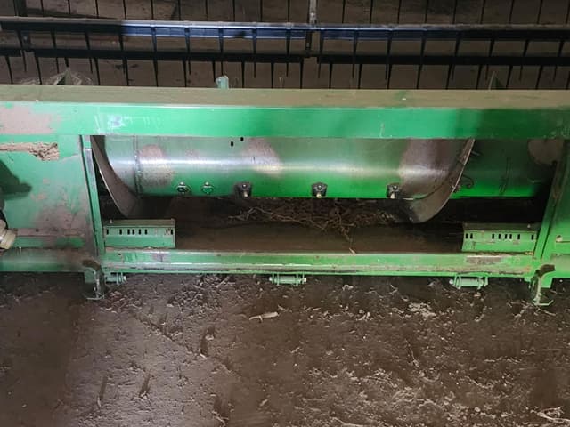 Image of John Deere 630F equipment image 4
