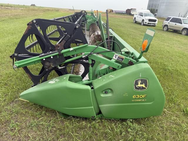 Image of John Deere 630F equipment image 4