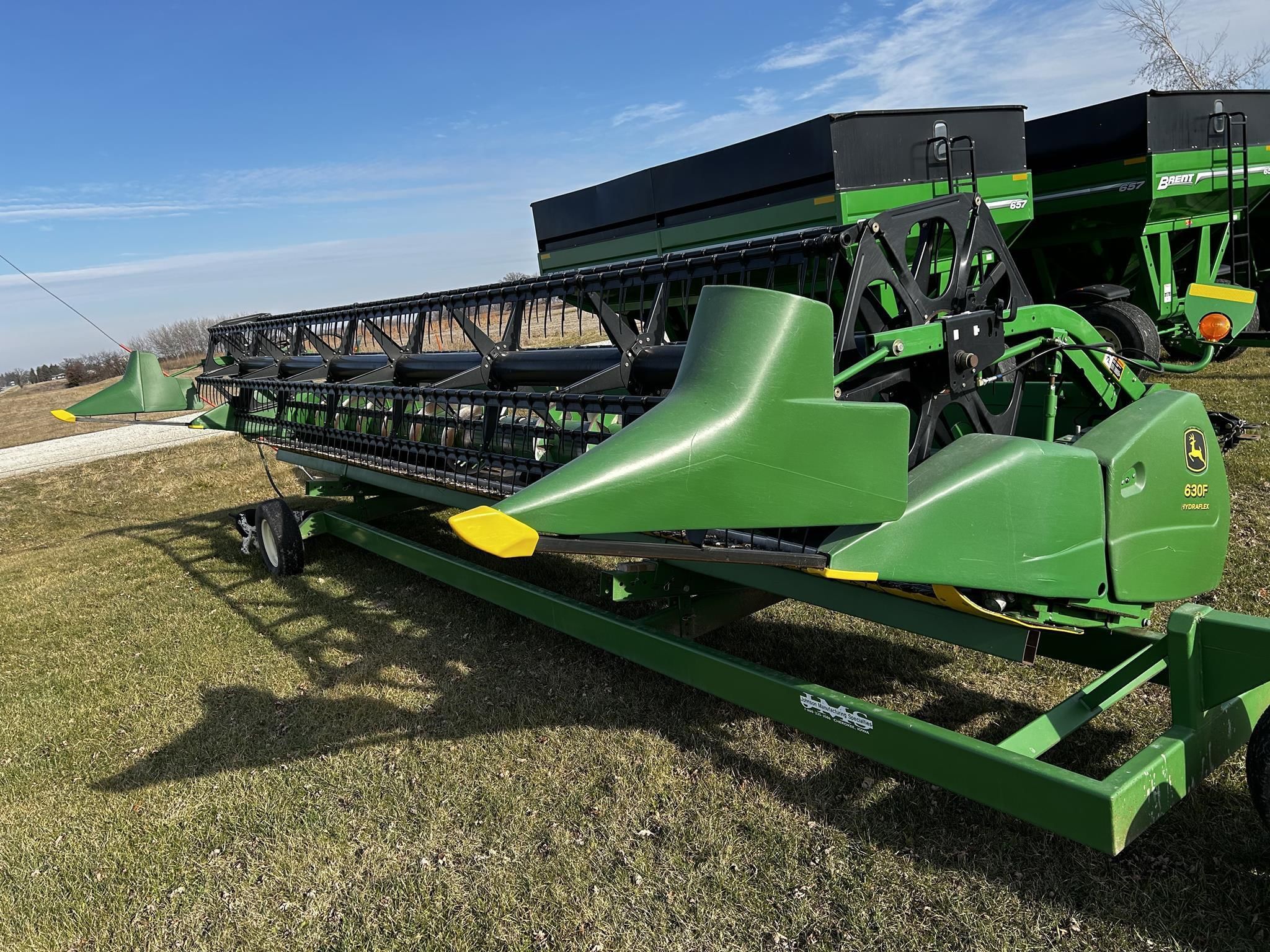 Main image John Deere 630F