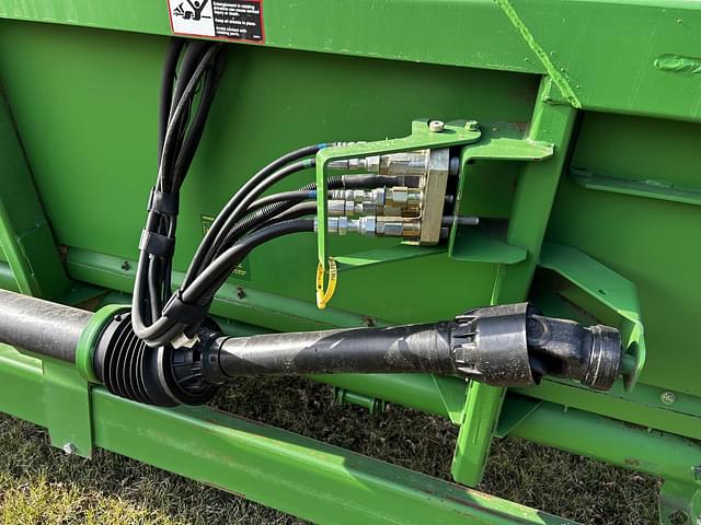 Image of John Deere 630F equipment image 4