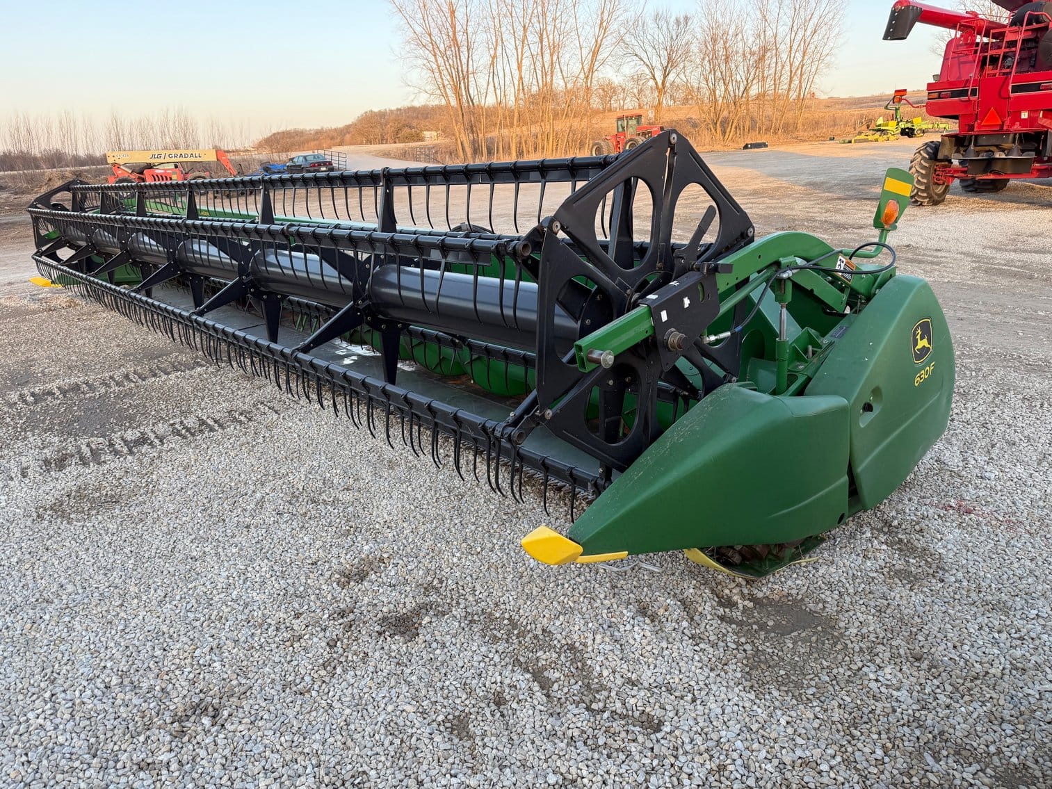 John Deere 630F Equipment Image0