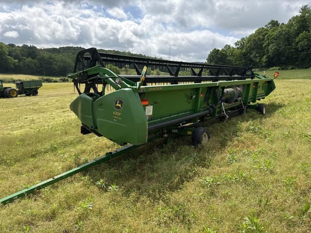 Image of John Deere 630F equipment image 3