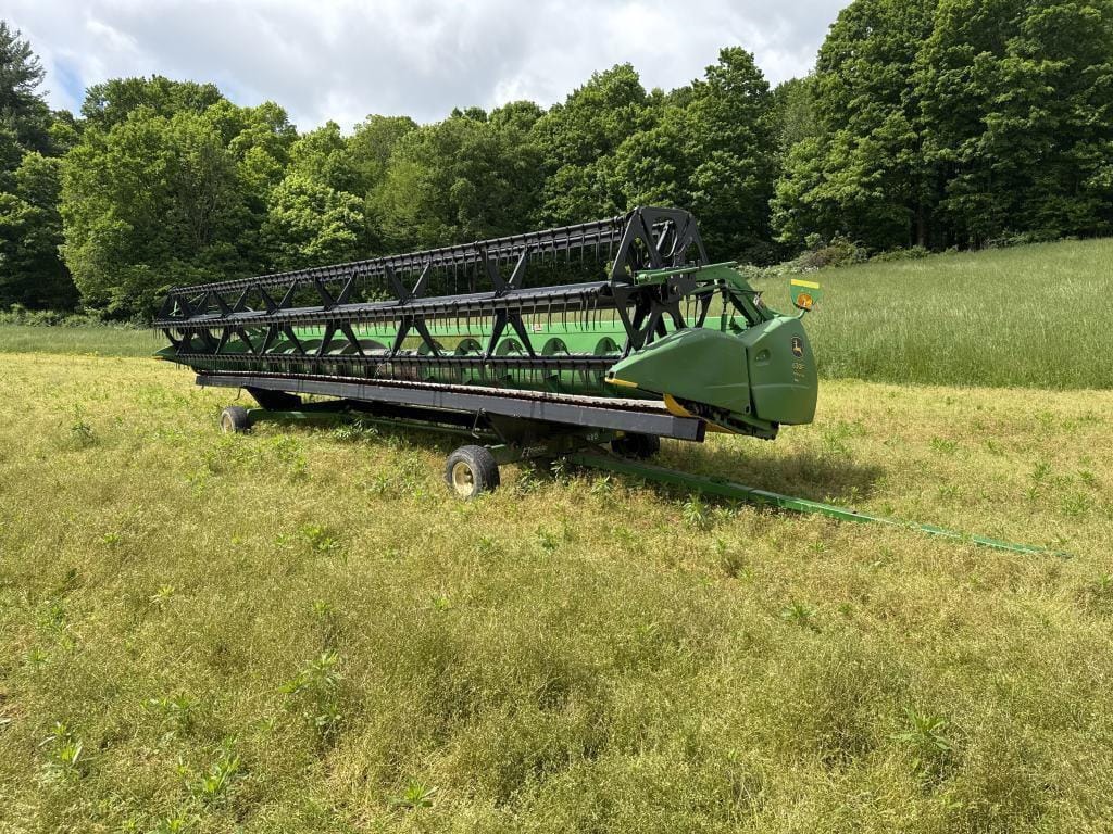 John Deere 630F Equipment Image0