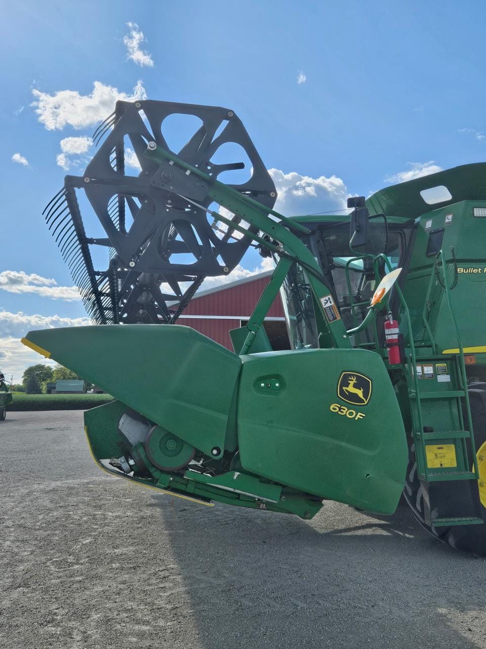 John Deere 630F Equipment Image0