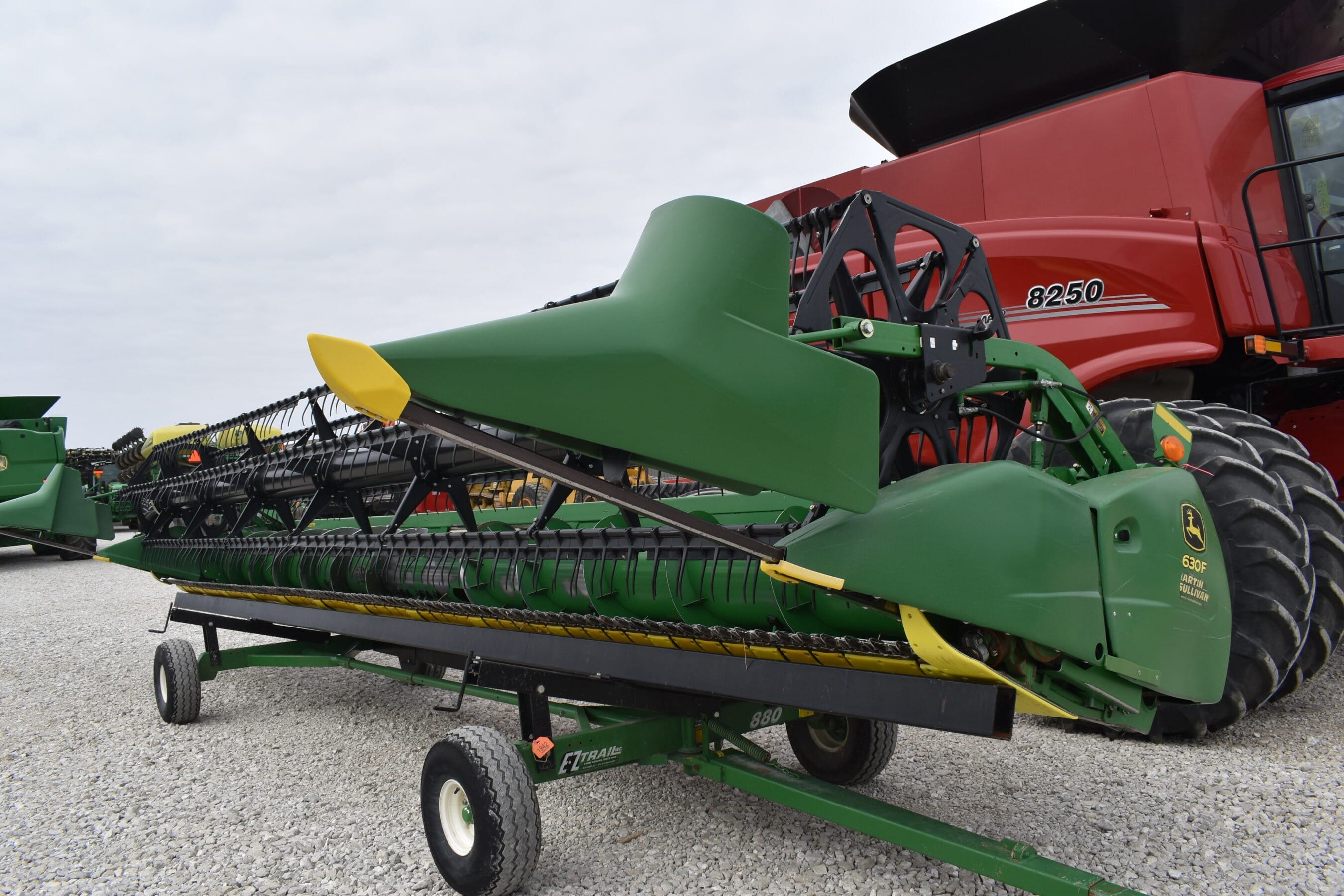 John Deere 630F Equipment Image0