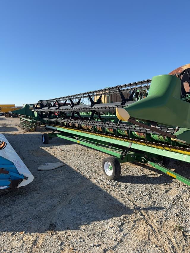 Image of John Deere 630F equipment image 2