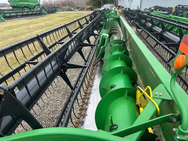 Image of John Deere 630F equipment image 2