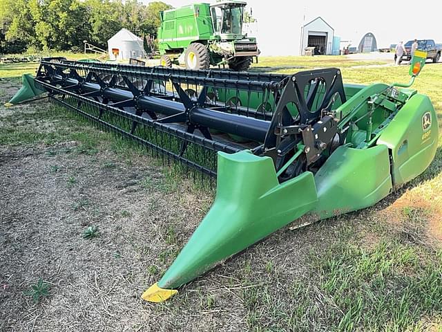 Image of John Deere 630F equipment image 4