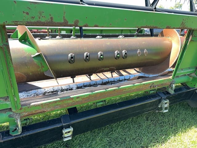 Image of John Deere 630F equipment image 4