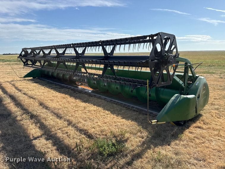 John Deere 630F Equipment Image0