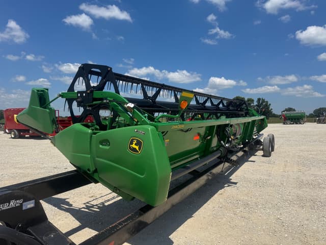 Image of John Deere 630F equipment image 1