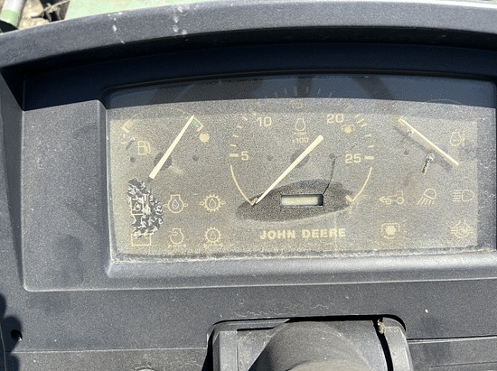 Image of John Deere 6310 equipment image 4
