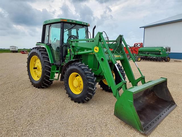 Image of John Deere 6310 equipment image 1