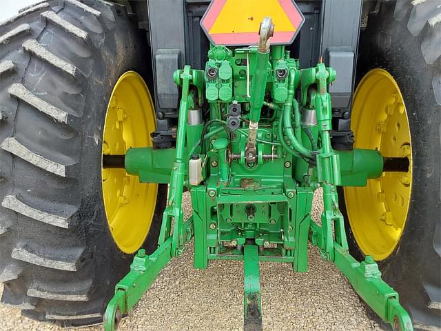 Image of John Deere 6310 equipment image 4