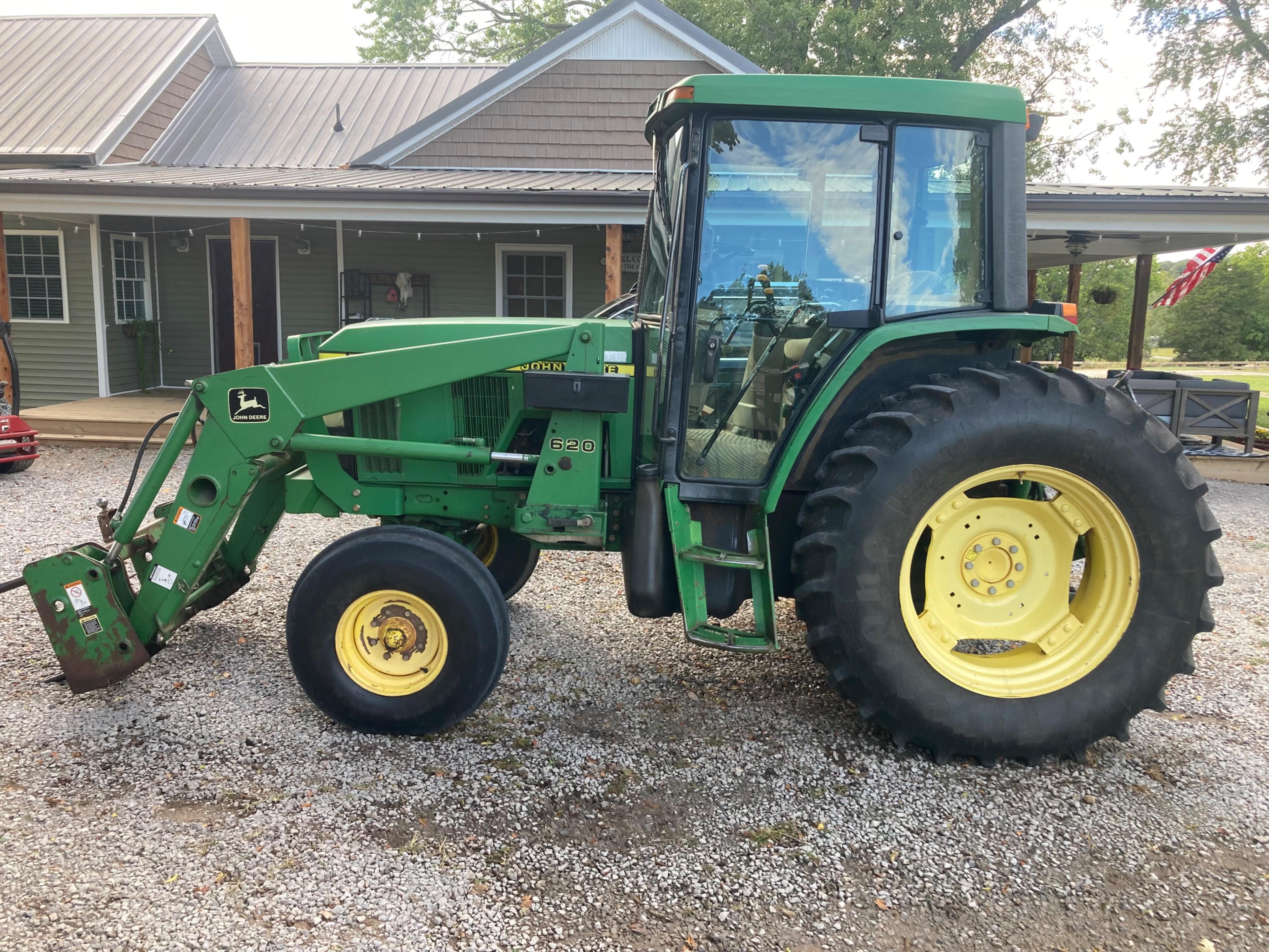 Main image John Deere 6310