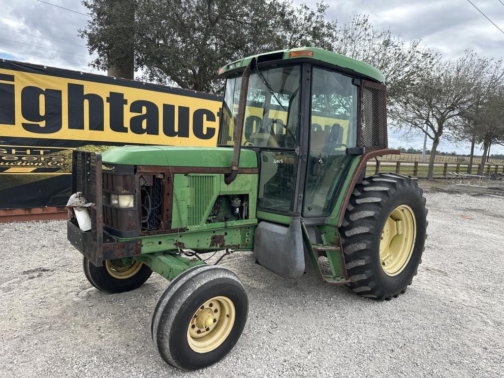 John Deere 6310 Equipment Image0
