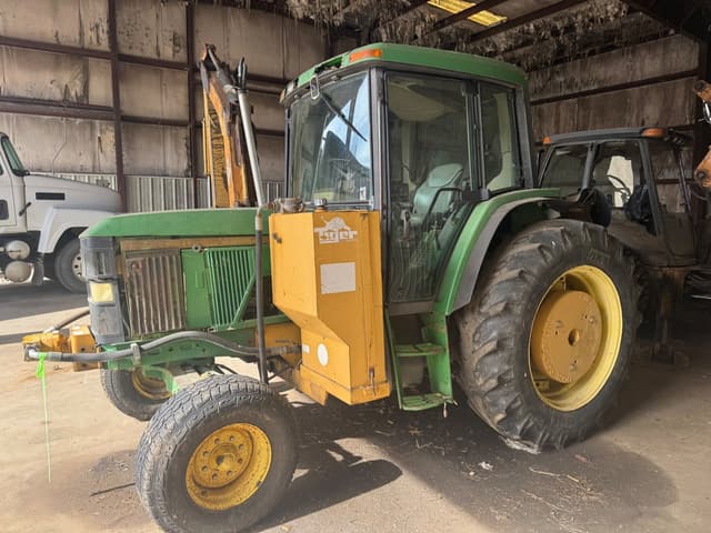 Image of John Deere 6310 equipment image 2