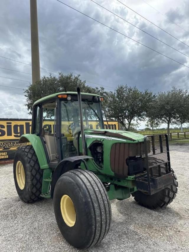 Image of John Deere 6320 equipment image 4