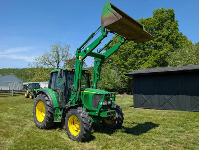 Image of John Deere 6320 equipment image 1