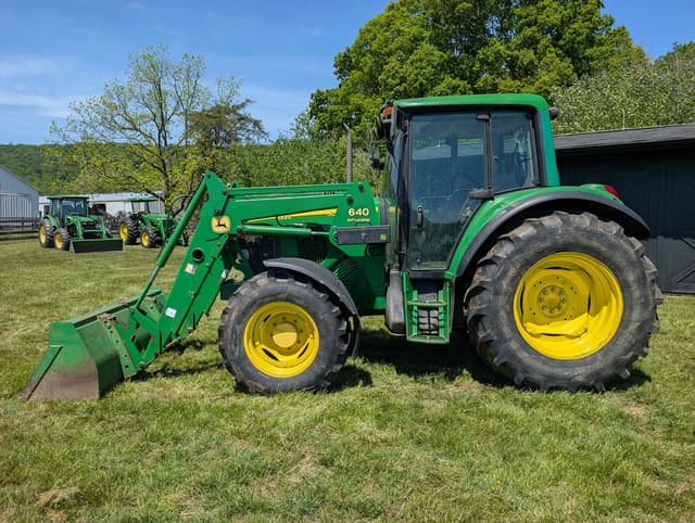 Image of John Deere 6320 equipment image 4