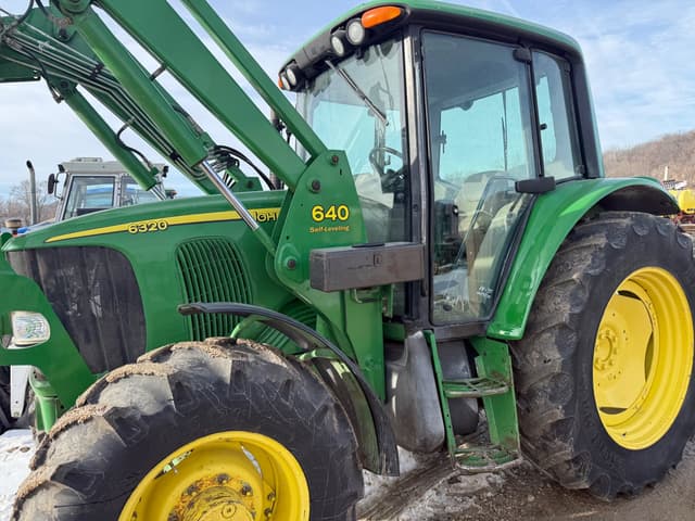 Image of John Deere 6320 equipment image 2