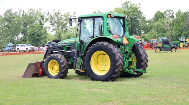 Image of John Deere 6330 equipment image 4