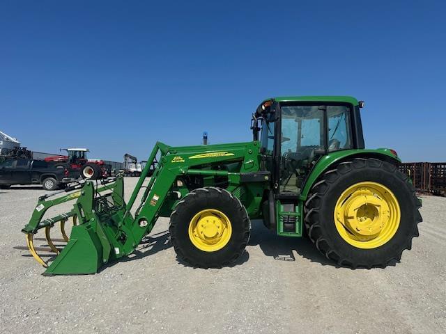 Image of John Deere 6330 equipment image 1