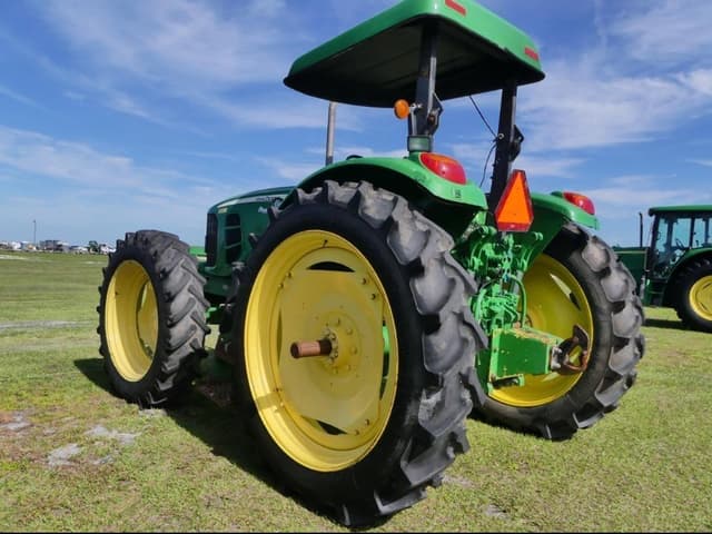 Image of John Deere 6330 equipment image 3