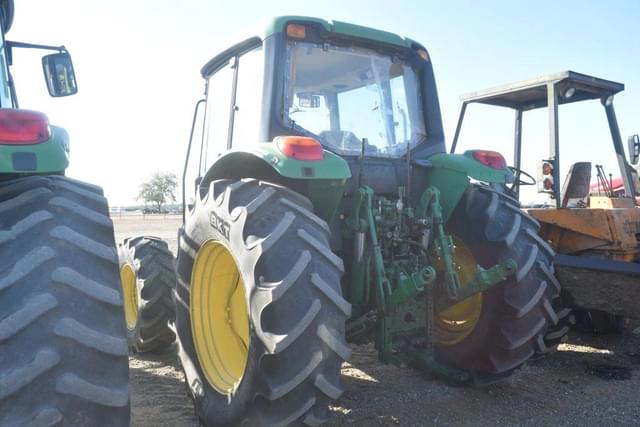 Image of John Deere 6330 equipment image 1
