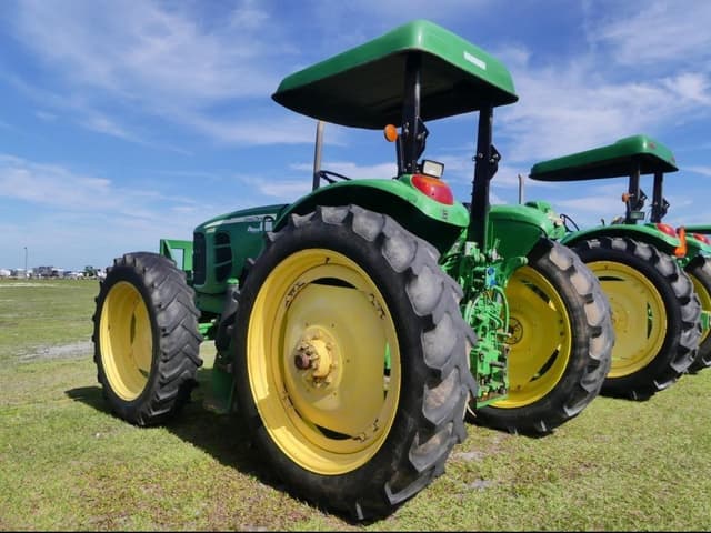 Image of John Deere 6330 equipment image 3