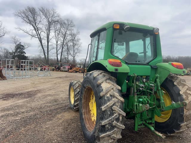 Image of John Deere 6330 equipment image 1