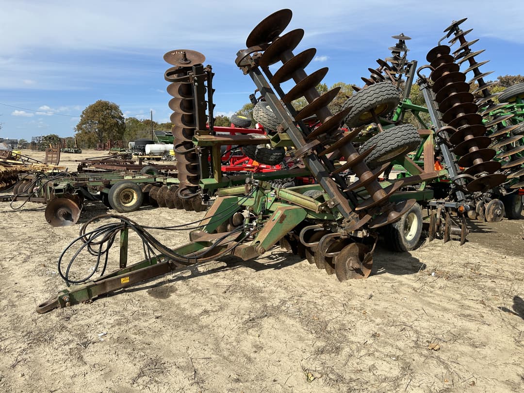 Image of John Deere 635 Primary image