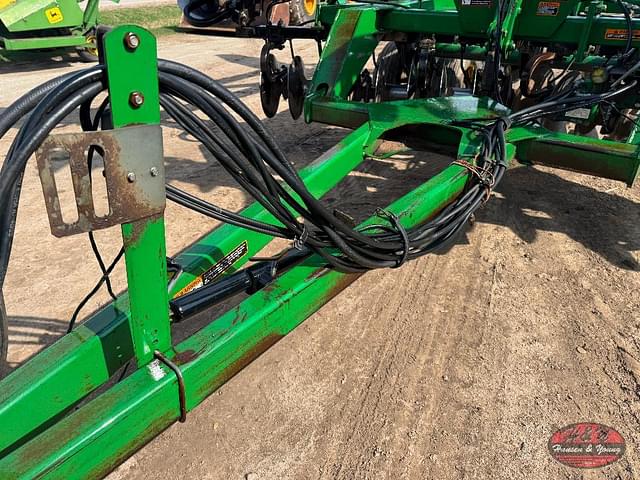 Image of John Deere 635 equipment image 1
