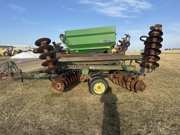 Image of John Deere 635 equipment image 4