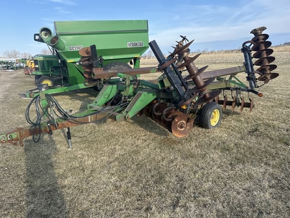 Image of John Deere 635 equipment image 3