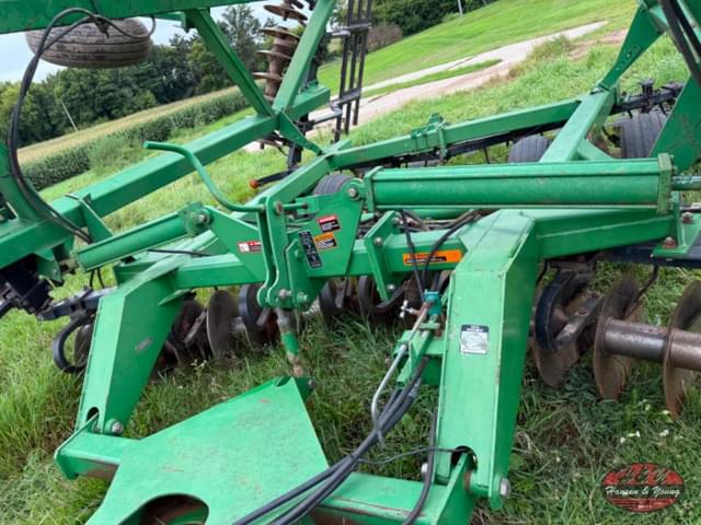 Image of John Deere 635 equipment image 1