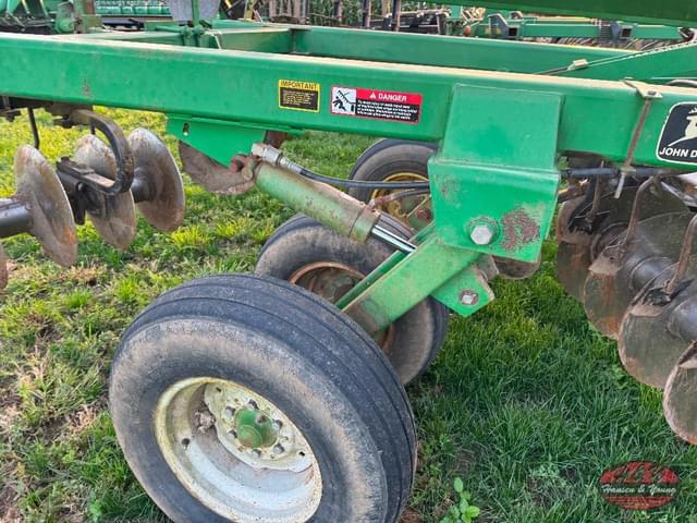 Image of John Deere 635 equipment image 4