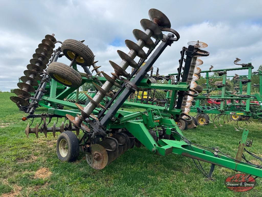 John Deere 635 Equipment Image0