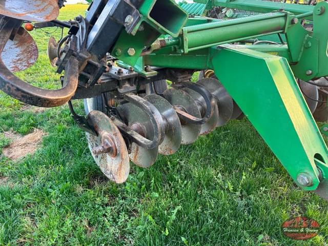 Image of John Deere 635 equipment image 3
