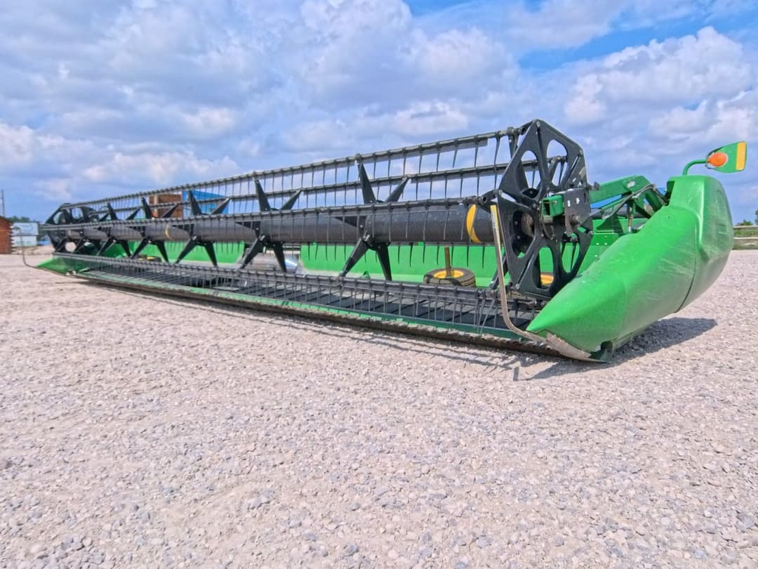 Image of John Deere 635 Primary image