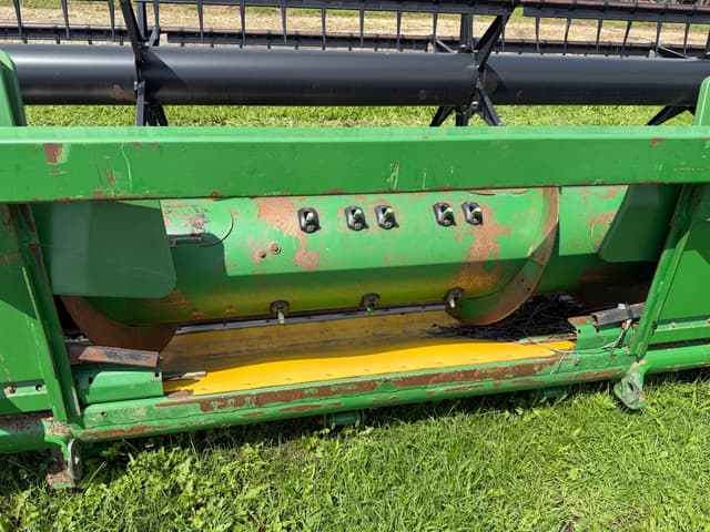 Image of John Deere 635F equipment image 4