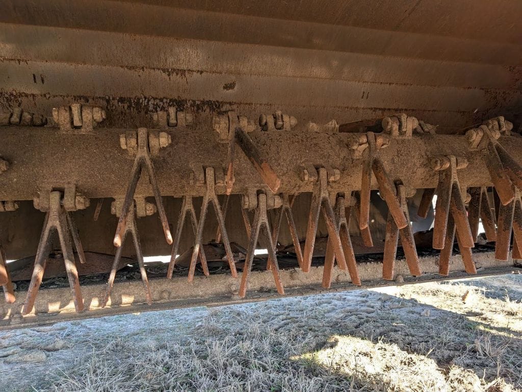 John Deere 635 Equipment Image0