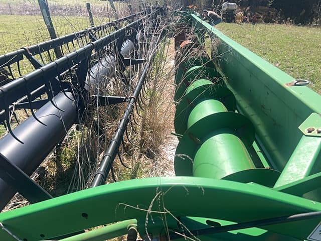 Image of John Deere 635F equipment image 3