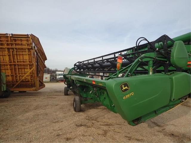 Image of John Deere 635FD equipment image 3