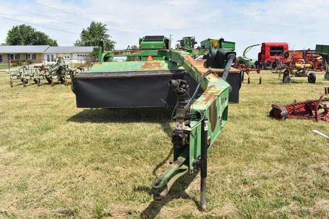 Image of John Deere 635 equipment image 1