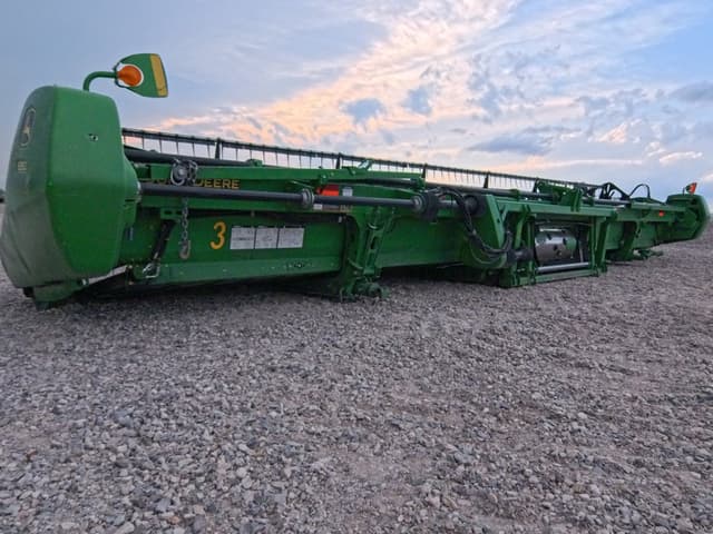 Image of John Deere 635D equipment image 2
