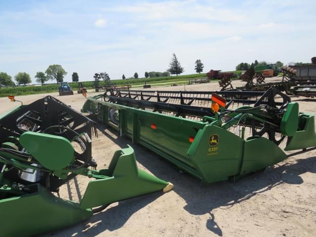 Image of John Deere 635F equipment image 2