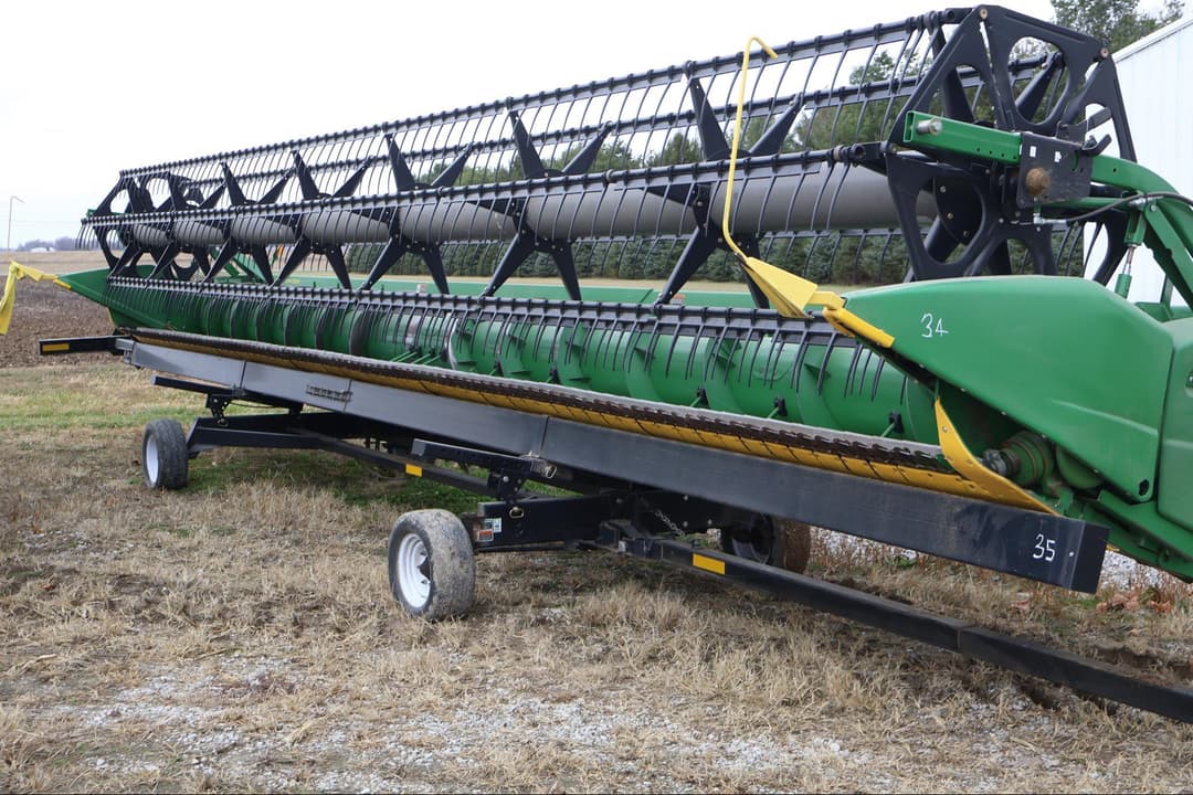 Image of John Deere 635F Image 1